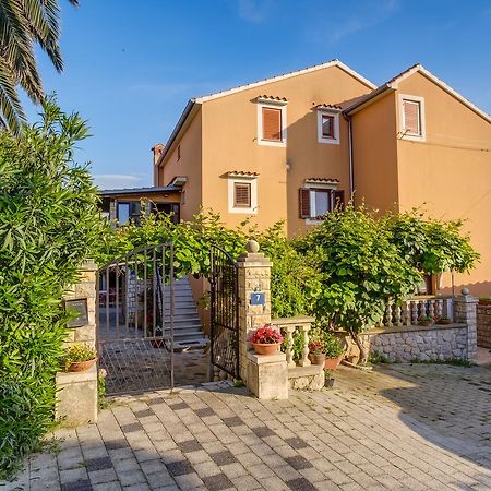 Apartments Beba Mali Lošinj Buitenkant foto