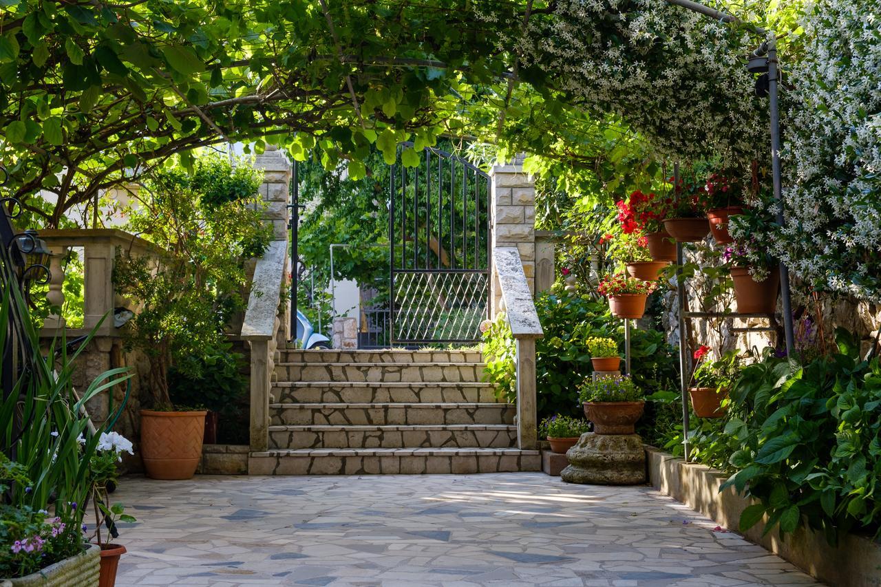 Apartments Beba Mali Lošinj Buitenkant foto
