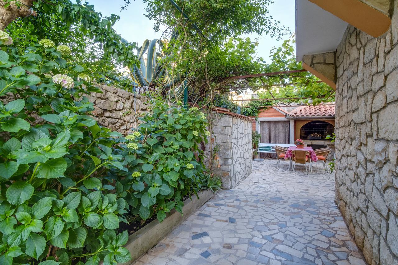 Apartments Beba Mali Lošinj Buitenkant foto