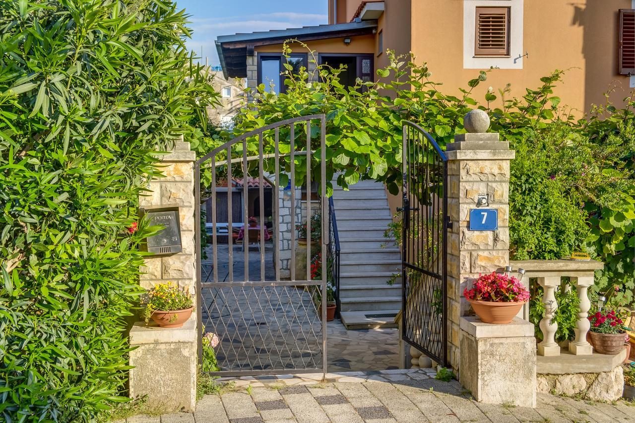 Apartments Beba Mali Lošinj Buitenkant foto